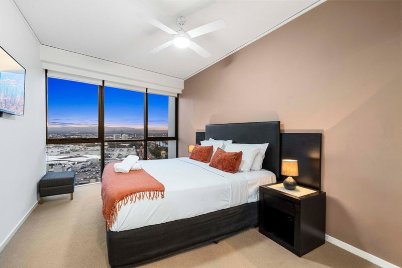 Central location in Broadbeach! - Sierra Grand Apartments - Self Contained & Privately Managed, Gold Coast, Australia