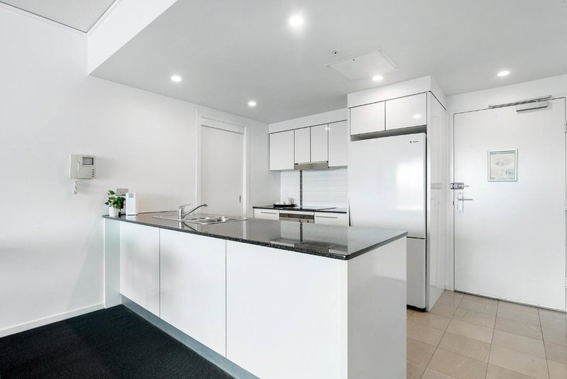 Central location in Broadbeach! - Sierra Grand Apartments - Self Contained & Privately Managed, Gold Coast, Australia