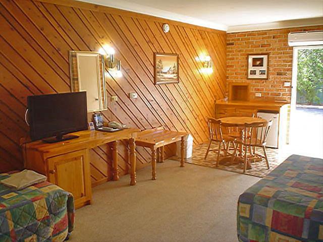 Coachmans Rest Motor Lodge, Coonabarabran, Australia