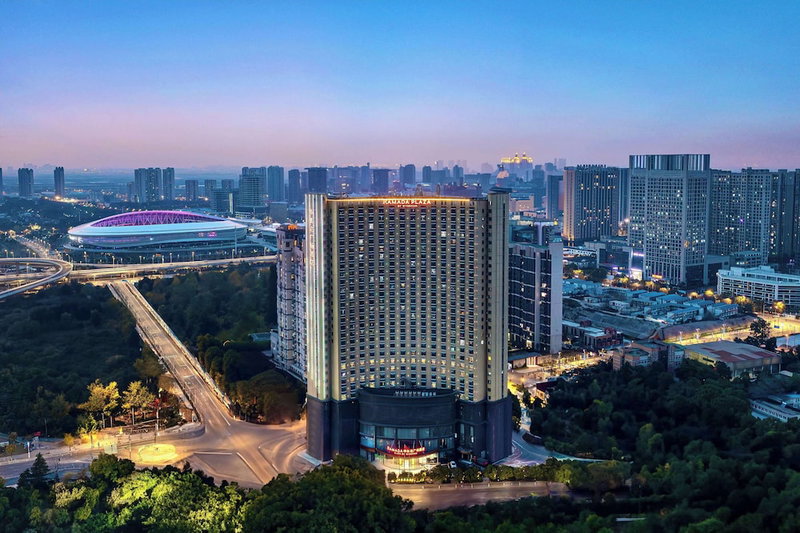 Ramada Plaza By Wyndham Wuhan Dongxi Lake, Wuhan, China