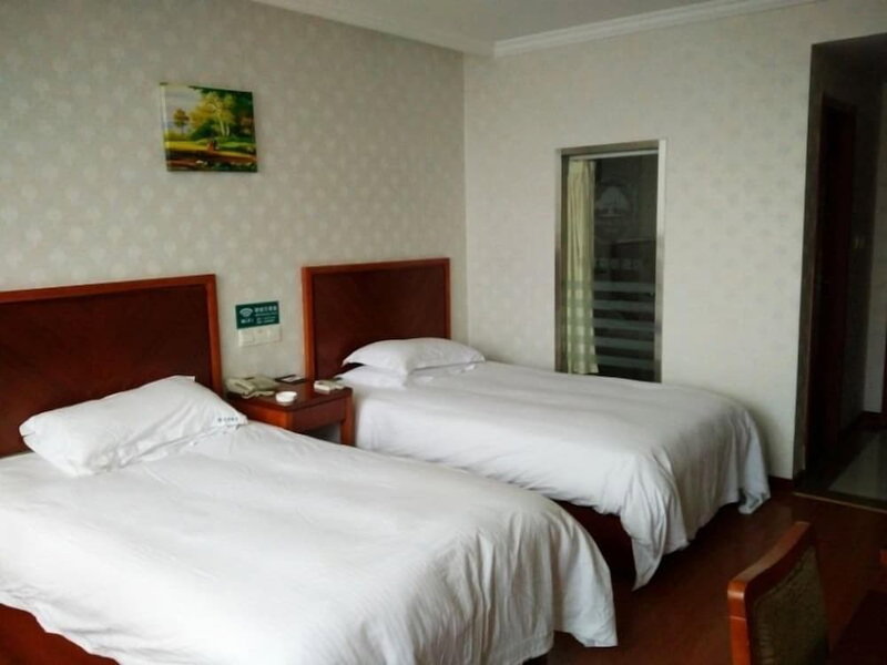 GreenTree Inn Nantong Tongzhou District Textile City Bus Station Express Hotel, Nantong, China