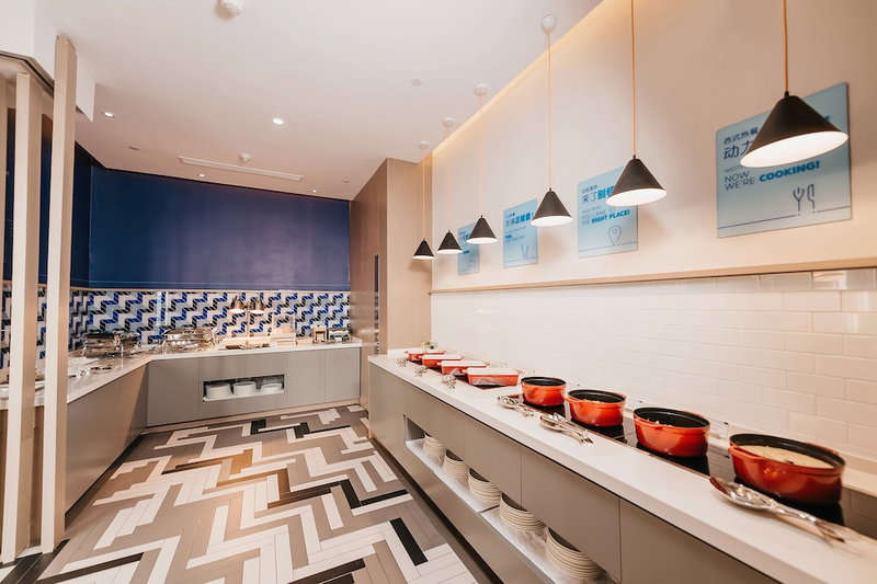 Holiday Inn Express Taizhou CMC by IHG, Taizhou, China