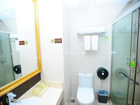 Vienna Hotel Shenzhen Longhua Qinghu Road, Bao'an, China