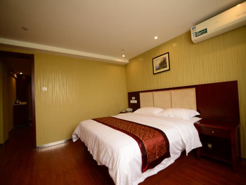 GreenTree Inn JiangSu Suzhou Kunshan Huaqiao, Kunshan, China