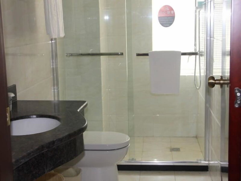 GreenTree Inn Hefei East Wangjiang Road CTCE Express Hotel, Hefei, China