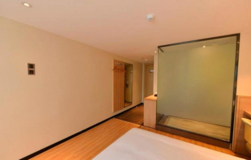 IU Hotel Beijing Zhongguancun Zhichunli, Beijing, China