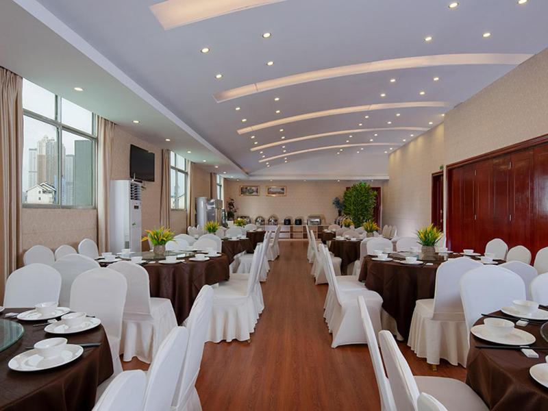 Vienna Hotel Nanning Changhu Road, Nanning, China