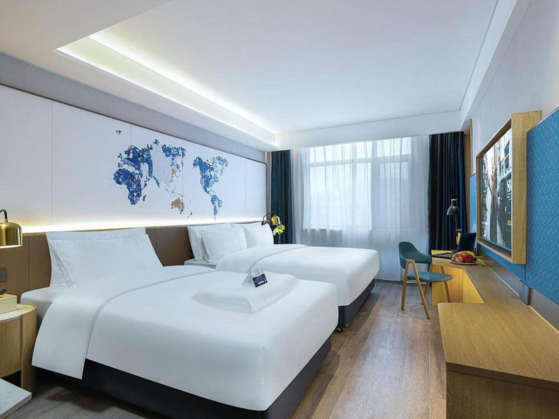 Kyriad Marvelous Hotel Weihai Happy Gate Weigao Plaza, Weihai, China