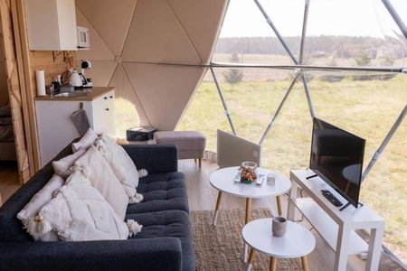 Wiosna Glamp, Wiosna, Poland