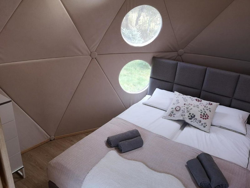 Wiosna Glamp, Wiosna, Poland
