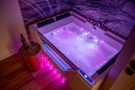 Apartament Jacuzzi & Sauna Chillout, Kołobrzeg, Poland