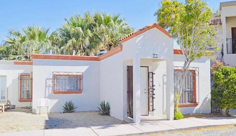Villa in Tranquil Gated Community, 2 Bedroom 2 Bath, Mexico