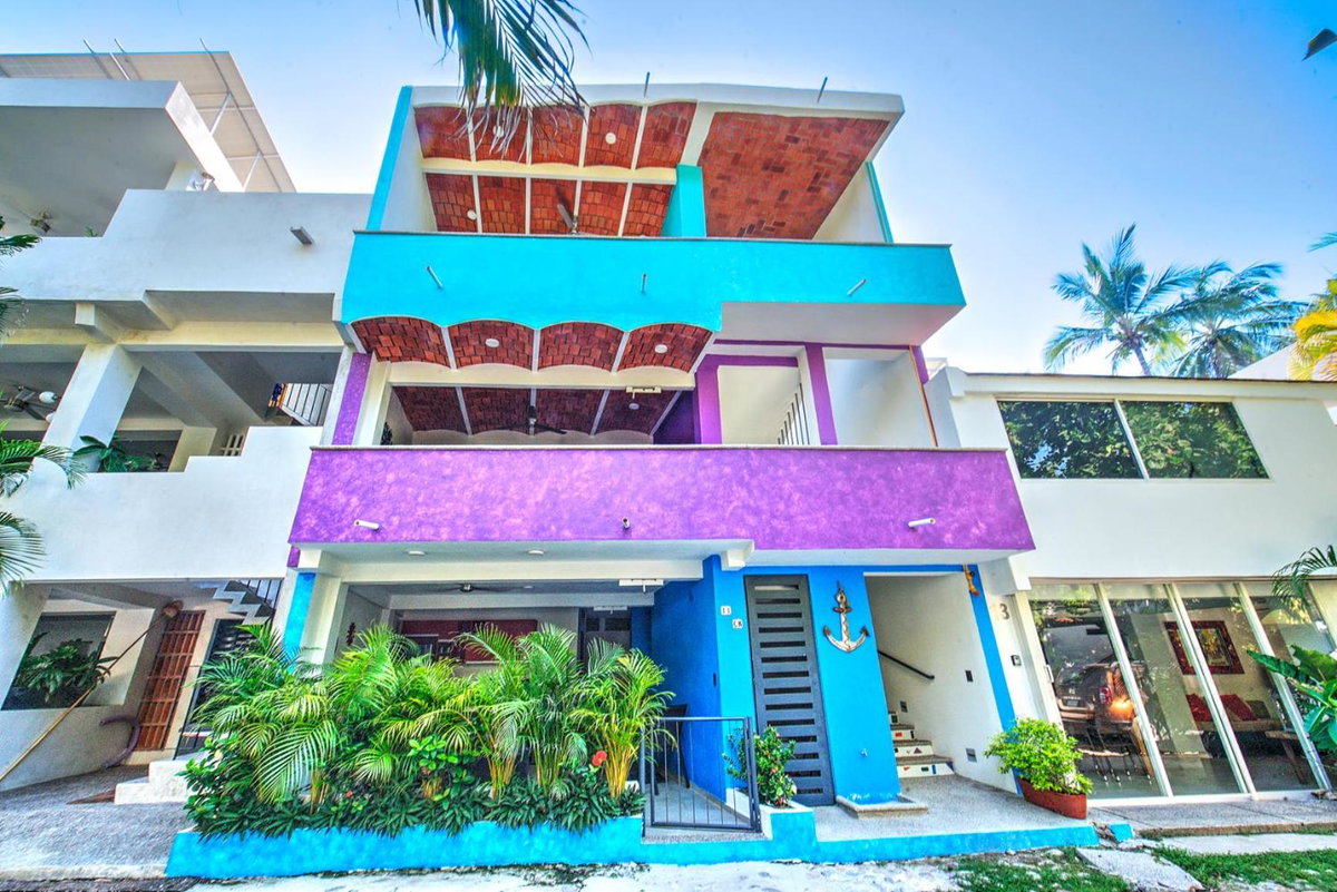 Casa Kanelo, Mexico