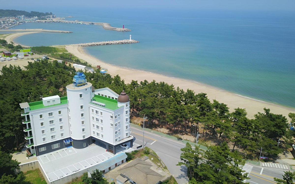 Gangneung Gyeongpodae La Mer Hotel, South Korea