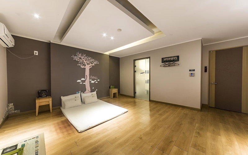 Hwaseong Wolmun Lavender Onchen Hotel, Hwaseong, South Korea