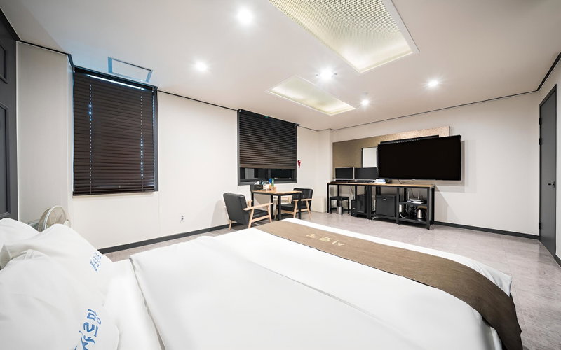 Gwangju Chungjangro Hotel Sharmant, Gwangju, South Korea