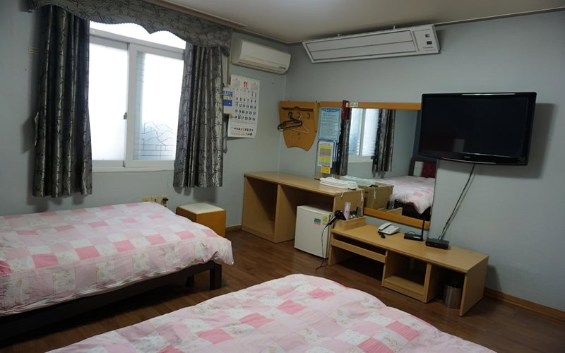 Taean Shinjindo Beach Condo Motel, Taean, South Korea