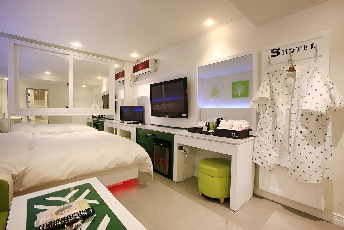 Yangpyeong Show Hotel, South Korea