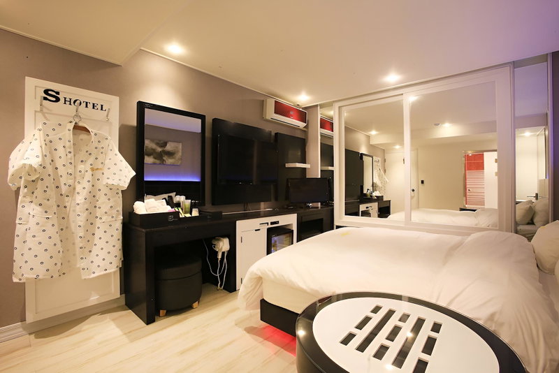 Yangpyeong Show Hotel, Yangpyeong, South Korea