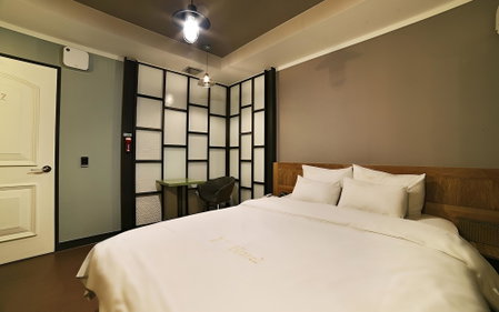Yeosu 1st Avenue Hotel, Yeosu, South Korea
