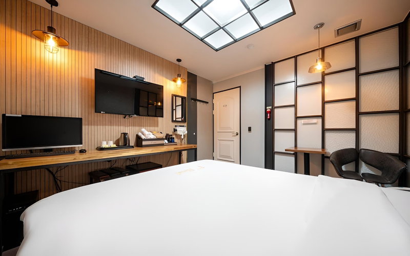 Yeosu 1st Avenue Hotel, Yeosu, South Korea