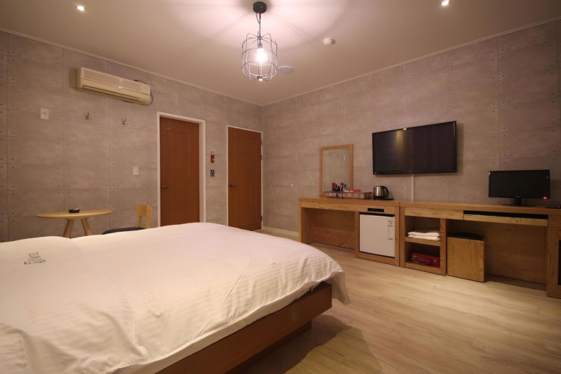 Gimhae Jangyu Check Hotel, Gimhae, South Korea