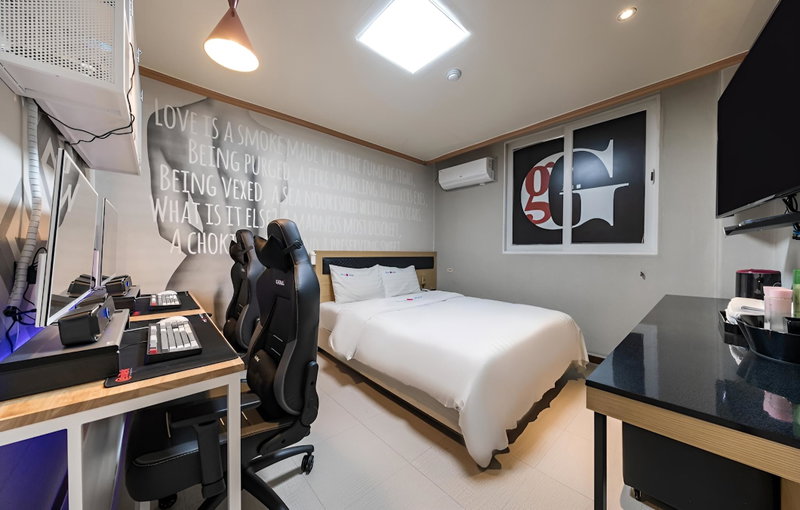 Gildong Love is Motel, Seoul, South Korea