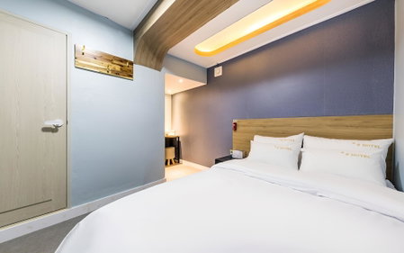 Yongsan Sharp Hotel, Seoul, South Korea
