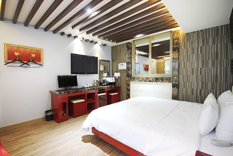 Jinju Hotel Beach, Jinju, South Korea