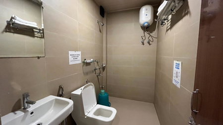 Hotel Saluja, Siliguri, India
