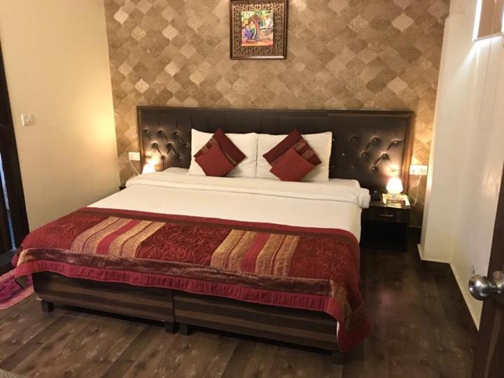 Pals Inn, New Delhi, India