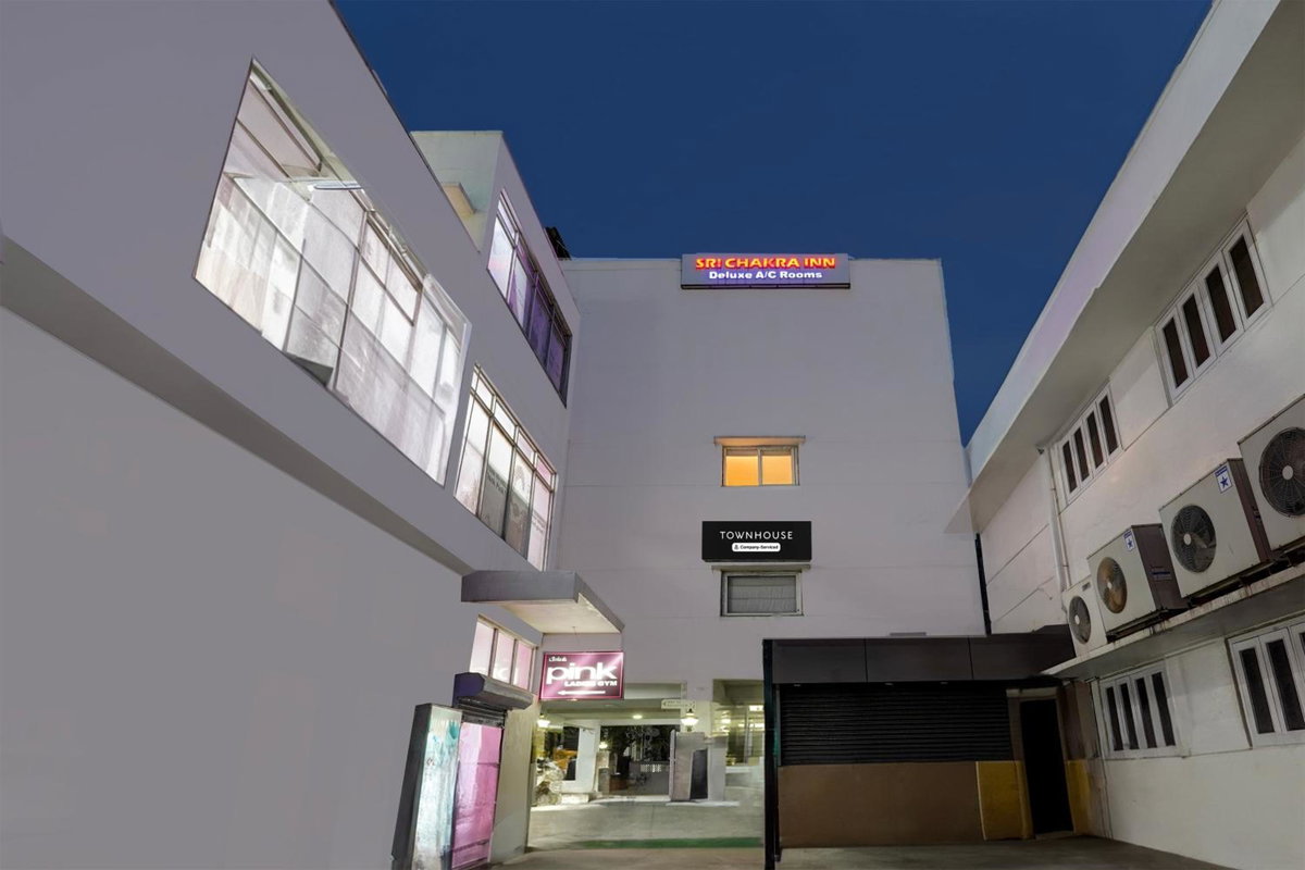 Super Townhouse Arcot Road Near Kauvery hospital, India