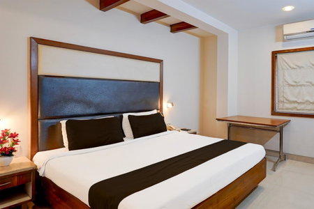 Super Townhouse Arcot Road Near Kauvery hospital, Chennai, India
