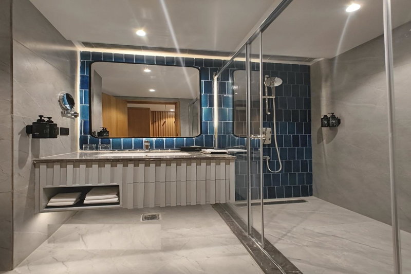 Ramada Encore by Wyndham Rajbagh Srinagar, Srinagar, India