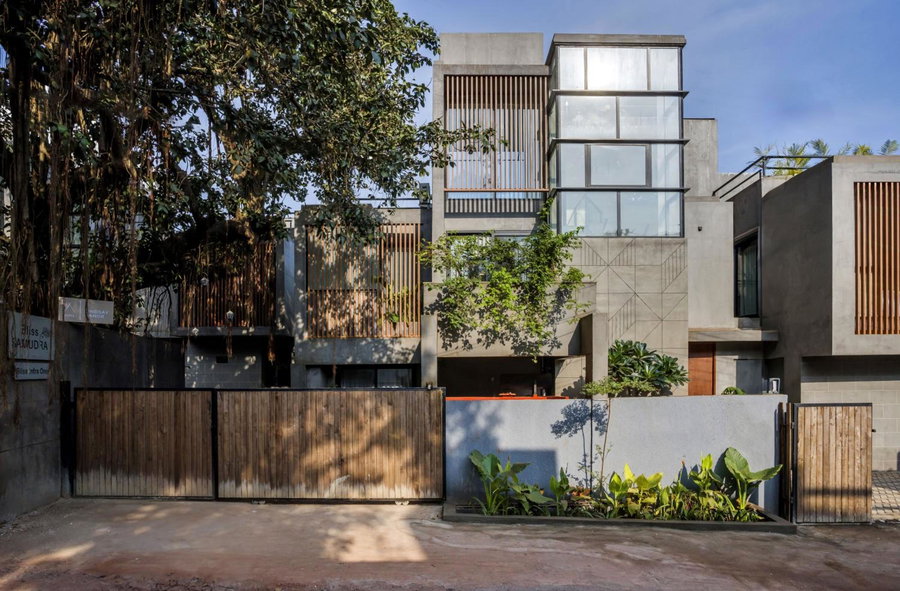 Lindsay Manor VaNa 4BHK Private Pool 1KM Beach, Vagator, India