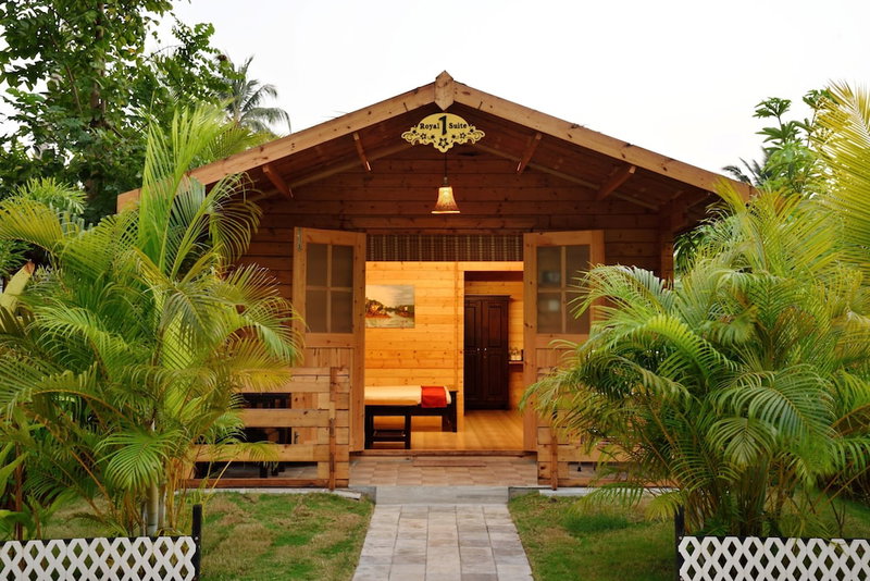 Majestic Beach Comforts, Varca, India