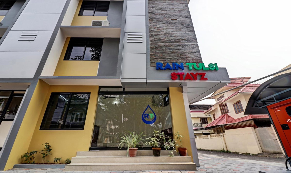 Itsy Hotels Rain Tulsi Stayz, Palarivattom Junction, India