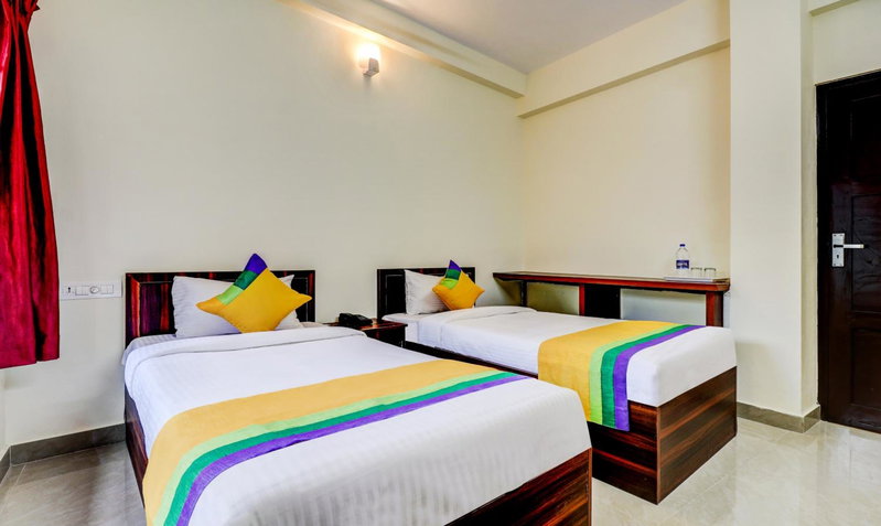 Itsy Hotels Rain Tulsi Stayz, Palarivattom Junction, Cochin, India