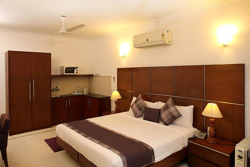Ahuja Residency DLF Phase 2, Gurgaon, India