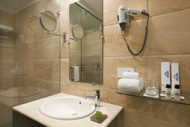 Days Hotel by Wyndham Jalandhar Jyoti Chowk, Jalandhar, India
