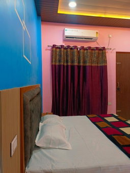 Grihalaxmi Paying Guest House, Varanasi, India
