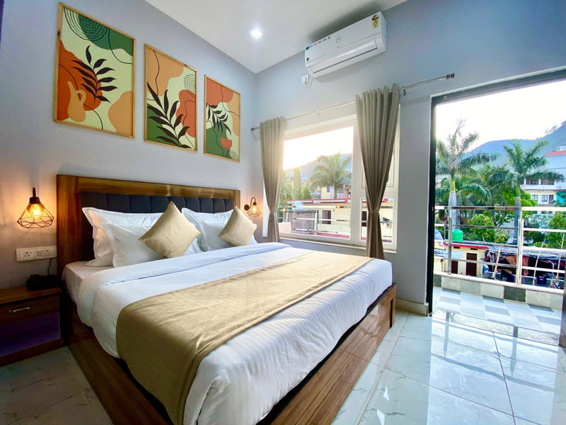 Hotel Wraveler Inn Rishikesh, Rishīkesh, India