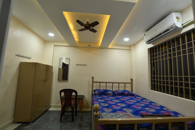 Vijay Balaji Mahal A/C, Tiruvannāmalai, India