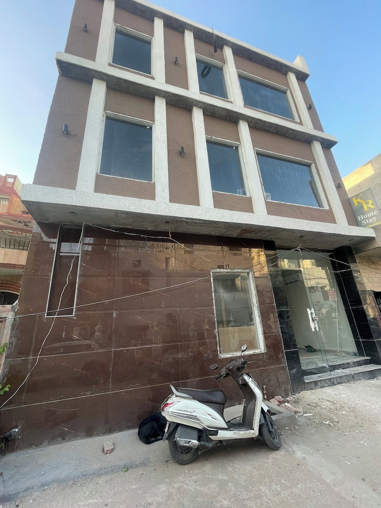 Hotel · Hotel KR 5Mins Walk From Golden Temple, Amritsar