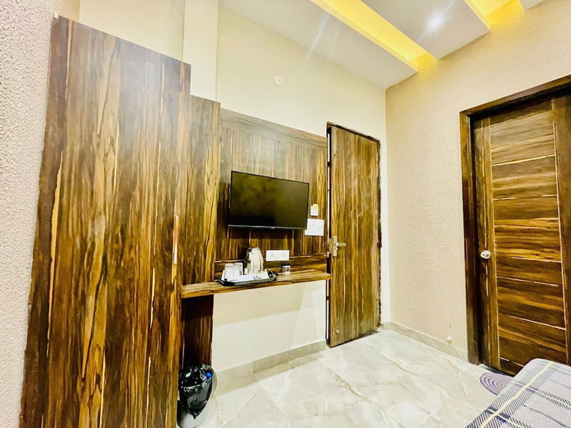 Hotel KR 5Mins Walk From Golden Temple, Amritsar, India