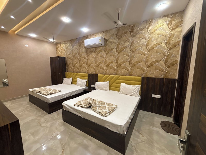 Hotel KR 5Mins Walk From Golden Temple, Amritsar, India