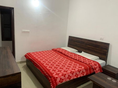 Saatvik Homestay with Free Pickup & Drop for Vaishno Devi Yatra, Katra, India