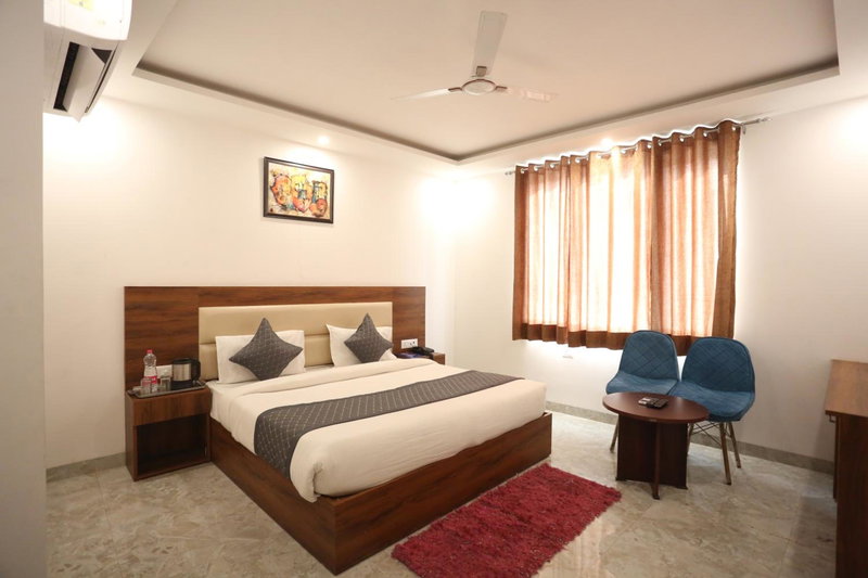 Hotel De Clark Luxury Airport Hotel near Delhi IGI Airport T3 with Free WiFi & 24x7 Check-in, New Delhi, India