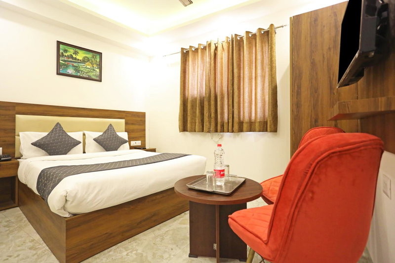 Hotel De Clark Luxury Airport Hotel near Delhi IGI Airport T3 with Free WiFi & 24x7 Check-in, New Delhi, India