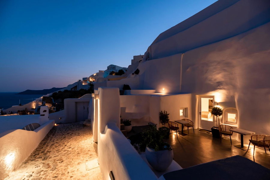 Twenty One Suites, Oia, Greece